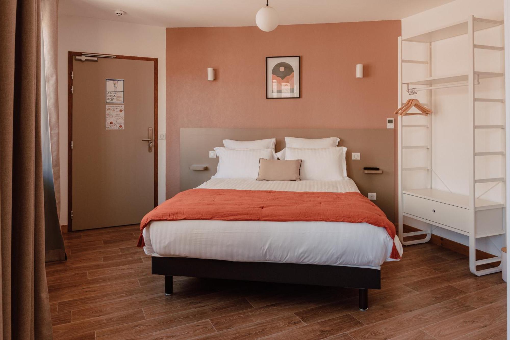 Mage Hotels - Hotel La Grenette Roanne Esterno foto