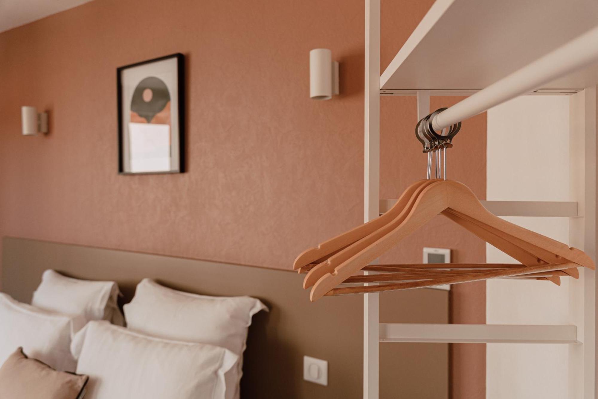 Mage Hotels - Hotel La Grenette Roanne Esterno foto