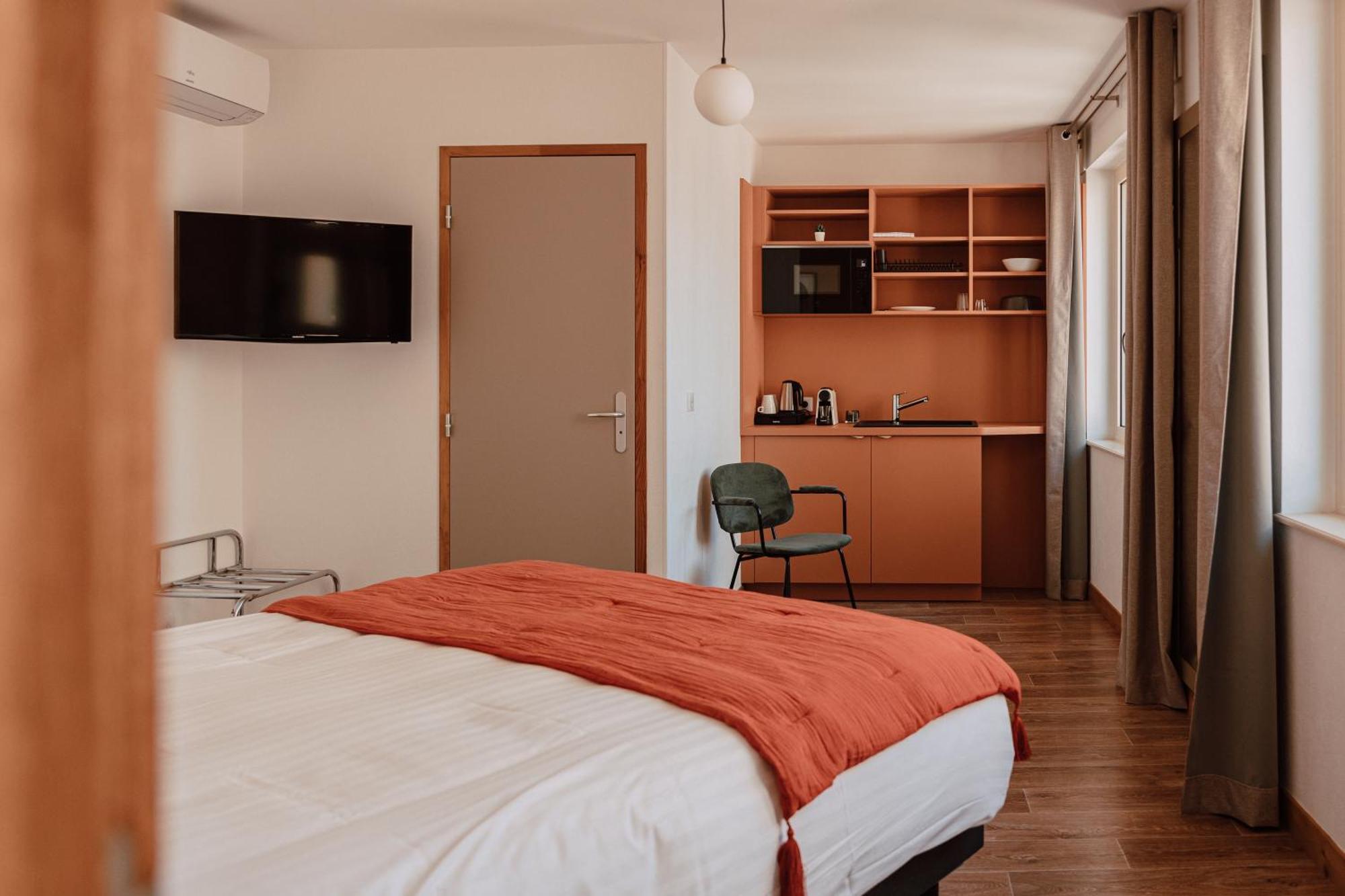 Mage Hotels - Hotel La Grenette Roanne Esterno foto