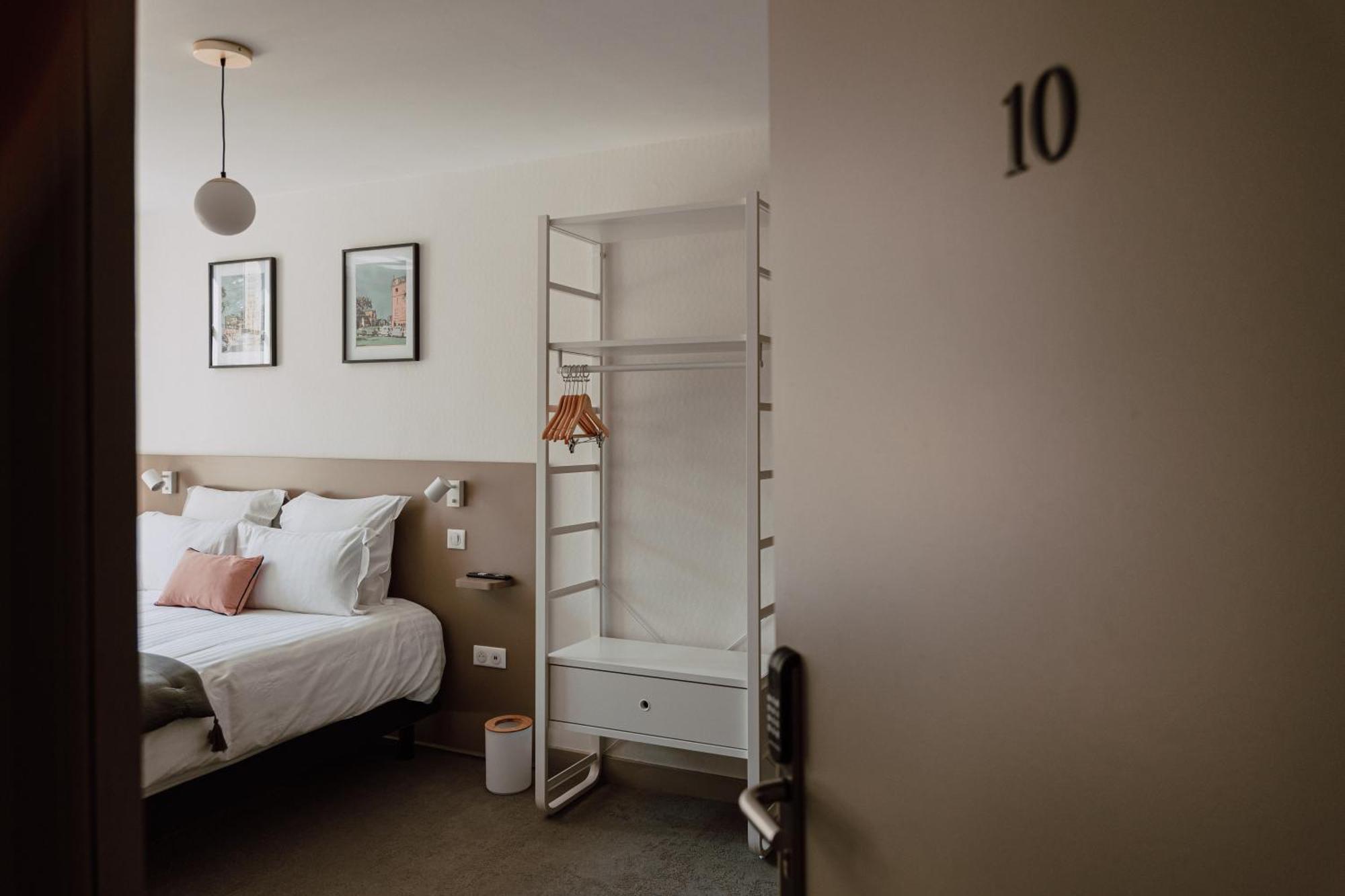 Mage Hotels - Hotel La Grenette Roanne Esterno foto
