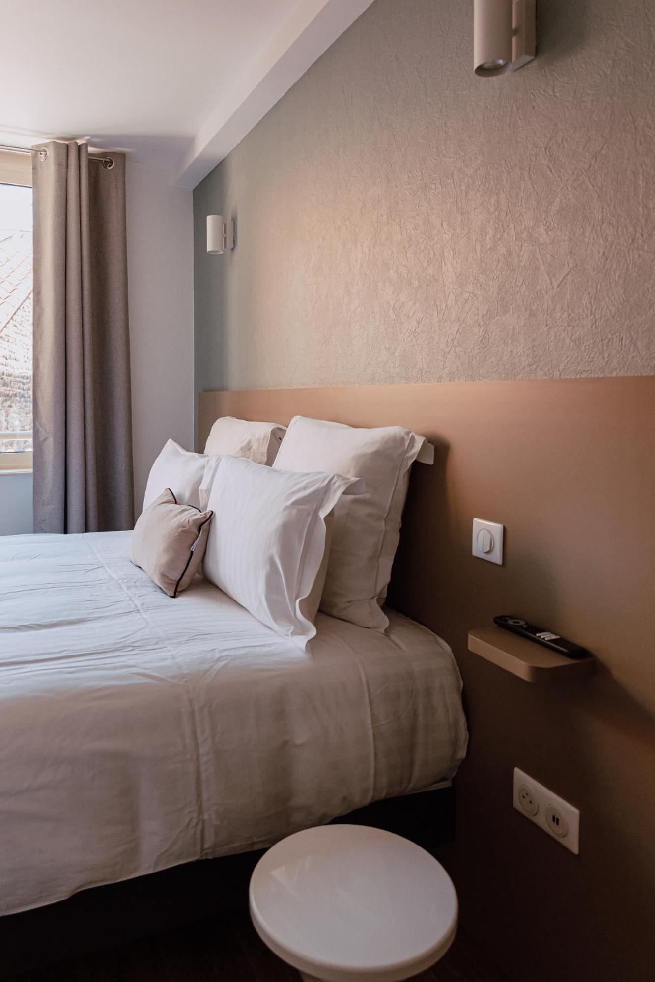 Mage Hotels - Hotel La Grenette Roanne Esterno foto