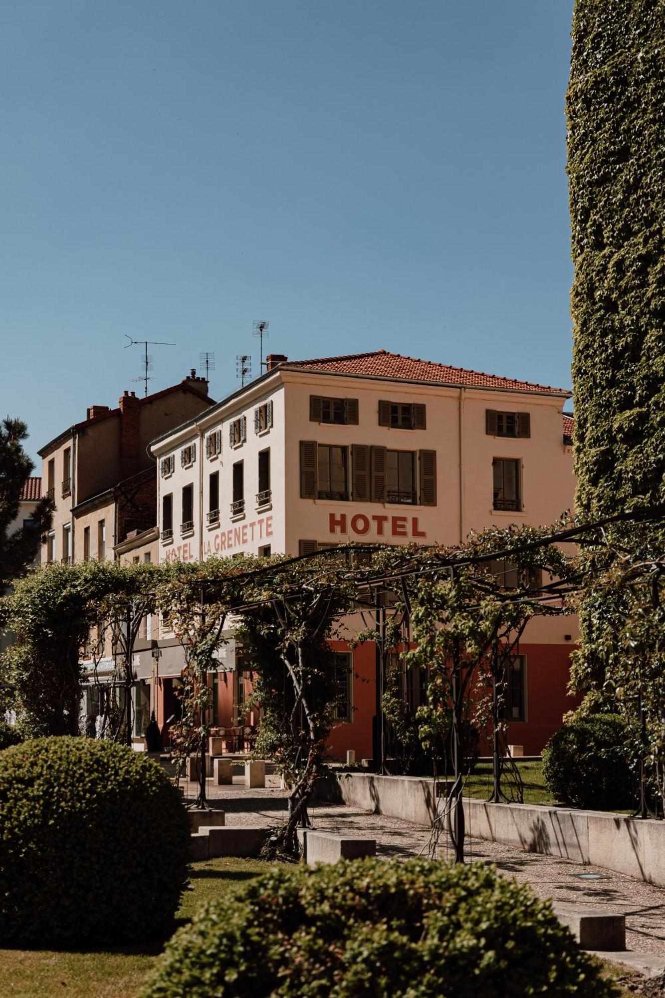 Mage Hotels - Hotel La Grenette Roanne Esterno foto